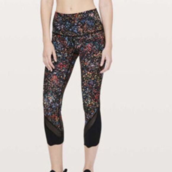 Lululemon Athletica  Wunder Under Crop II (Special Edition) in Size 6 - Picture 1 of 9
